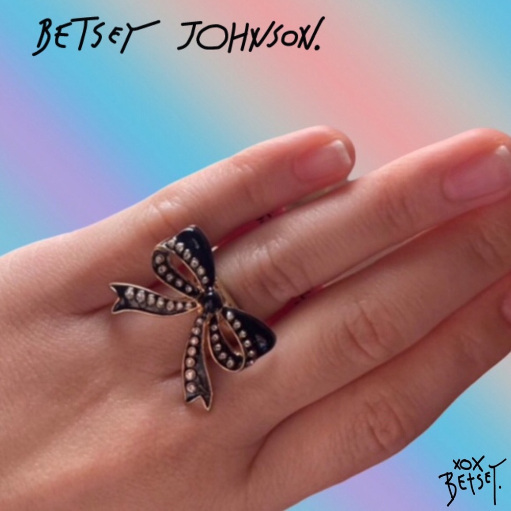 Betsey Johnson Black Bow Ring